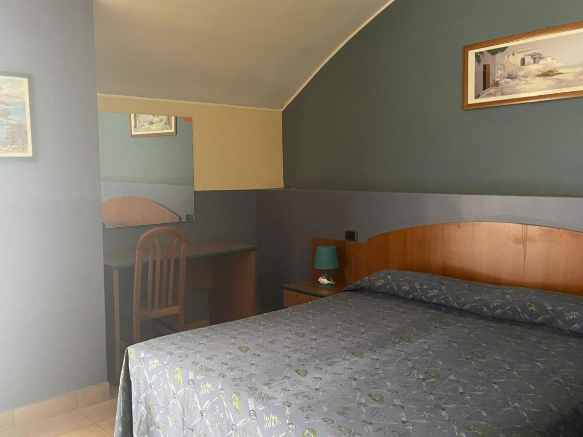 Hotel Arda Fiorenzuola Фйоренцуола-д'Арда Екстер'єр фото