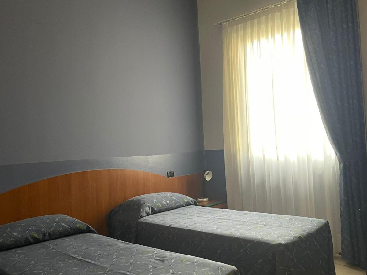 Hotel Arda Fiorenzuola Фйоренцуола-д'Арда Екстер'єр фото